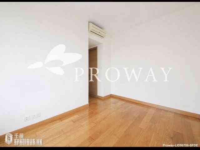 Sai Ying Pun - Island Crest 06