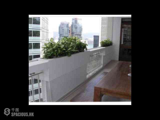 Mid Levels Central - Grosvenor House 01