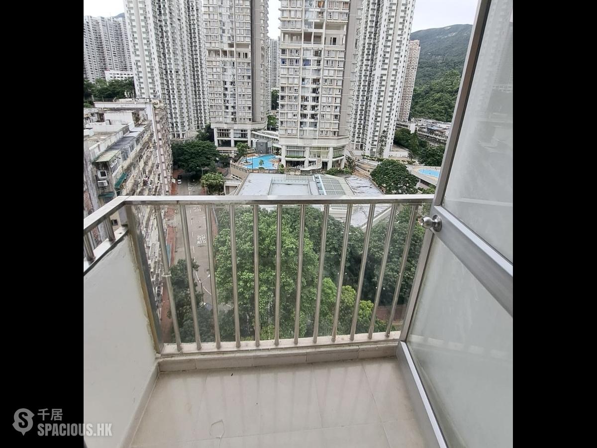 鲗鱼涌 - 宝峰园A座 01