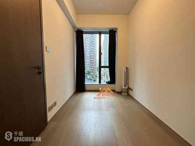Sai Ying Pun - 15 Western Street 07