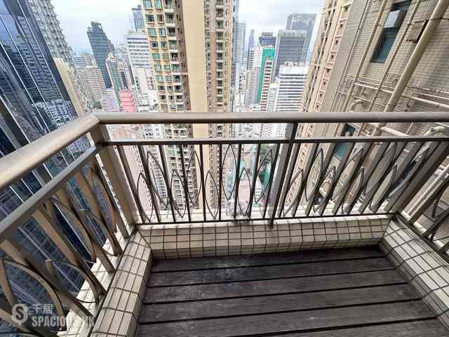 Wan Chai - The Zenith 03