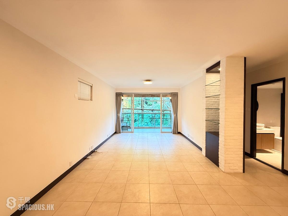 Pok Fu Lam - Baguio Villa 01