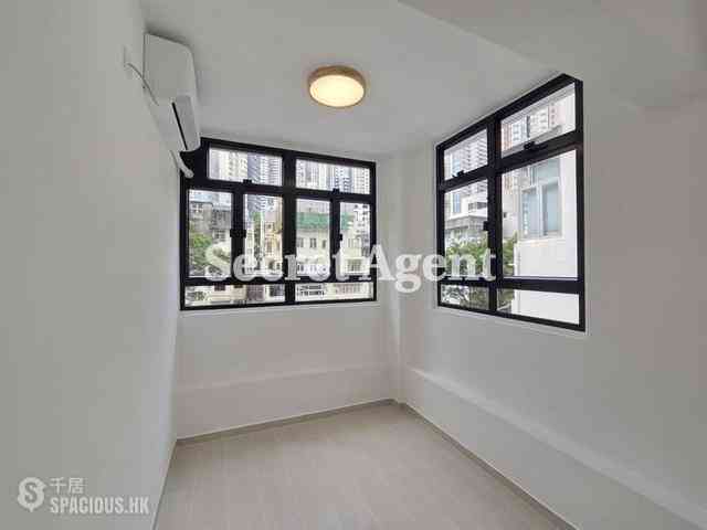Central - 16-18, Kau U Fong 06