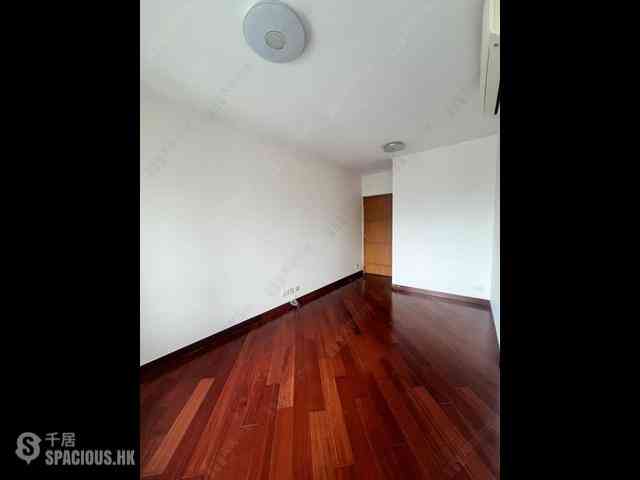 West Kowloon - The Arch Moon Tower (Block 2A) 01