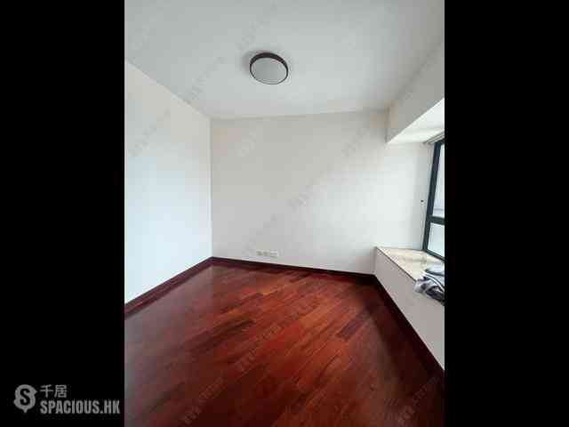 West Kowloon - The Arch Moon Tower (Block 2A) 02
