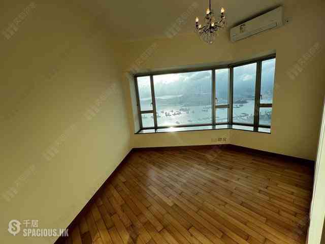 West Kowloon - Sorrento Phase 2 Block 1 02