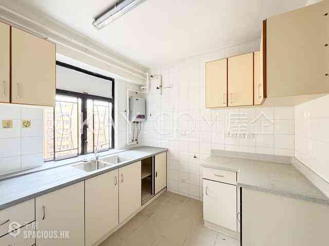 Yau Ma Tei - Wylie Court Block C 15