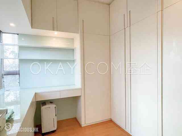 Wan Chai - The Zenith 10