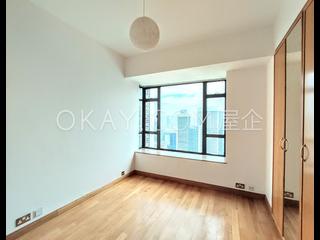 Mid Levels Central - Fairlane Tower 07