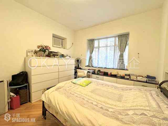 Pok Fu Lam - Baguio Villa Block 27 05