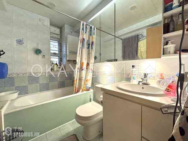 Pok Fu Lam - Baguio Villa Block 27 08