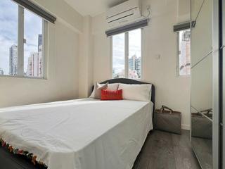 Wan Chai - Kin On Building 03