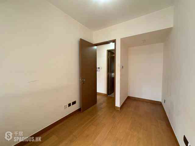 Sai Ying Pun - The Nova 10