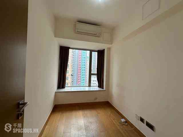 Sai Ying Pun - The Nova 11
