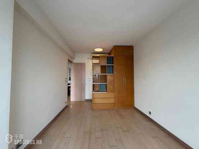 Wong Chuk Hang - Marinella 03