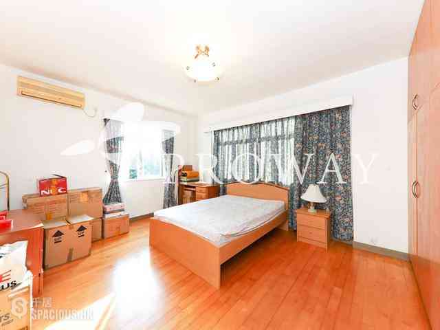 Pok Fu Lam - 18-22, Crown Terrace 05