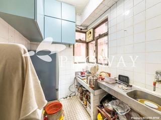 Mid Levels Central - Sun Fat Building 07