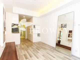 Mid Levels Central - Good View Court 04