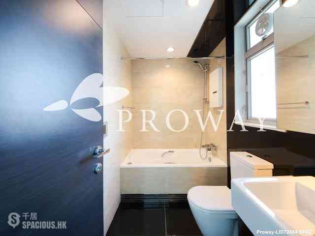 Sai Ying Pun - Centre Place 07