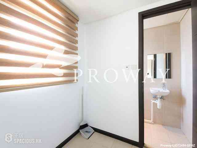 Sai Ying Pun - Centre Place 12