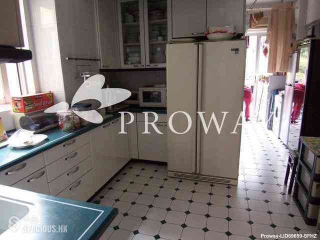 Pok Fu Lam - La Clare Mansion 12