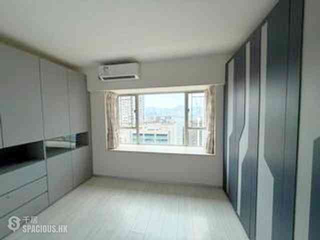 North Point - Island Place 03