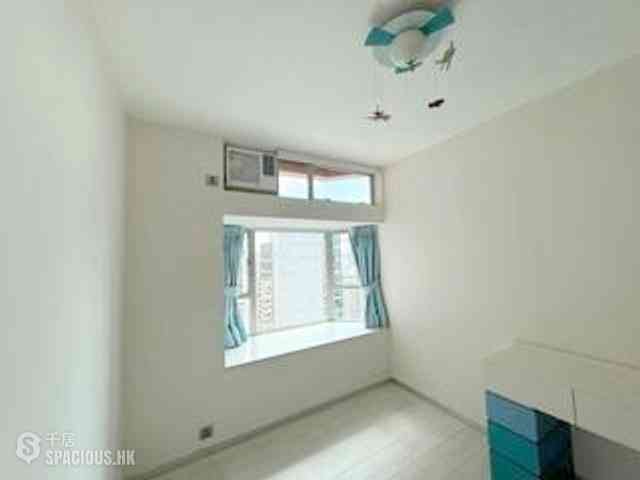 North Point - Island Place 06