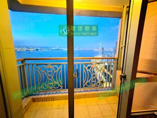 Kennedy Town - The Merton Tower 1 03