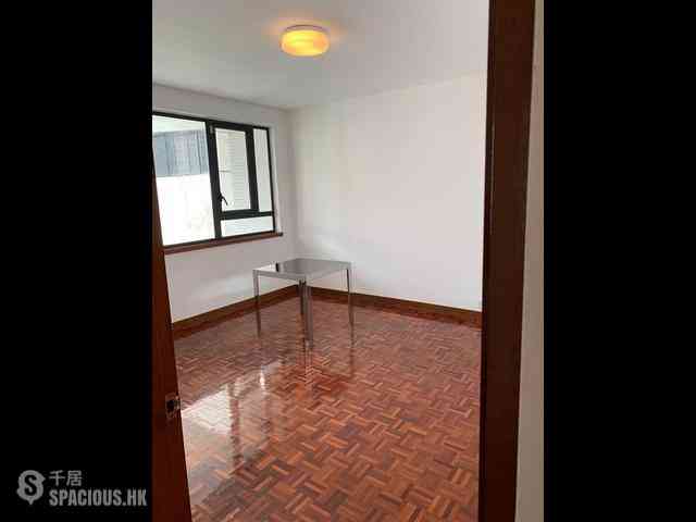 Mid Levels Central - May Tower Block 1 05