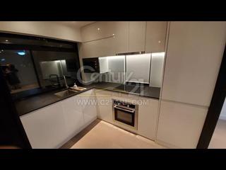 Wan Chai - Rialto Building 08