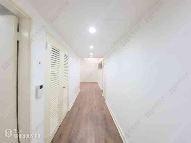 Mid Levels Central - May Tower Block 1 06