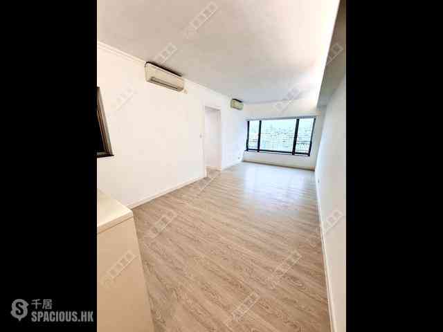 West Kowloon - Sorrento Phase 1 Block 6 01