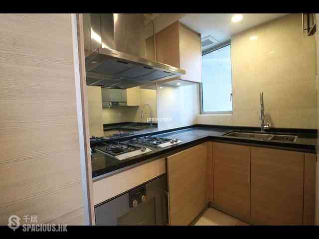 Wan Chai - The Avenue Phase 1 03