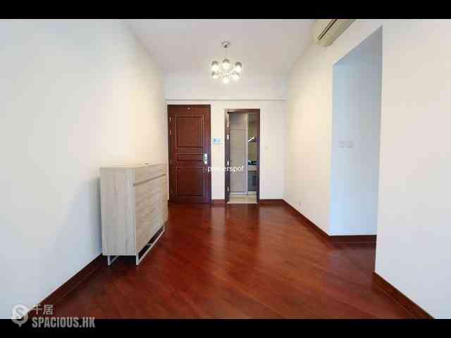 Wan Chai - The Avenue Phase 1 04