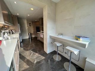 Mid Levels Central - Tregunter Tower 3 05