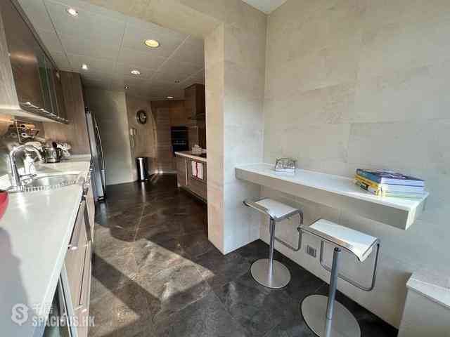 Mid Levels Central - Tregunter Tower 3 05