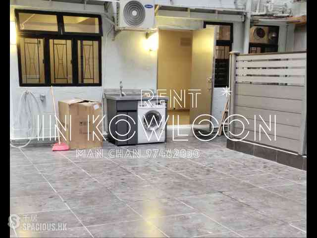 Mong Kok - Wah Fat Mansion 01