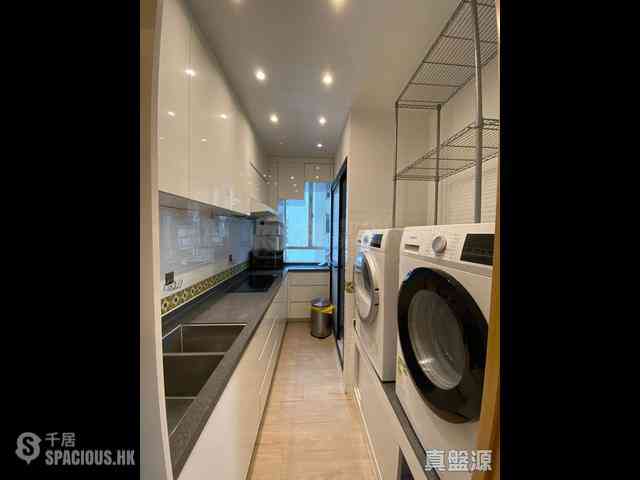 Sai Ying Pun - Golden Phoenix Court 04
