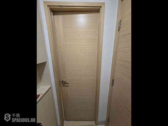 Sai Ying Pun - 20, Third Street 06