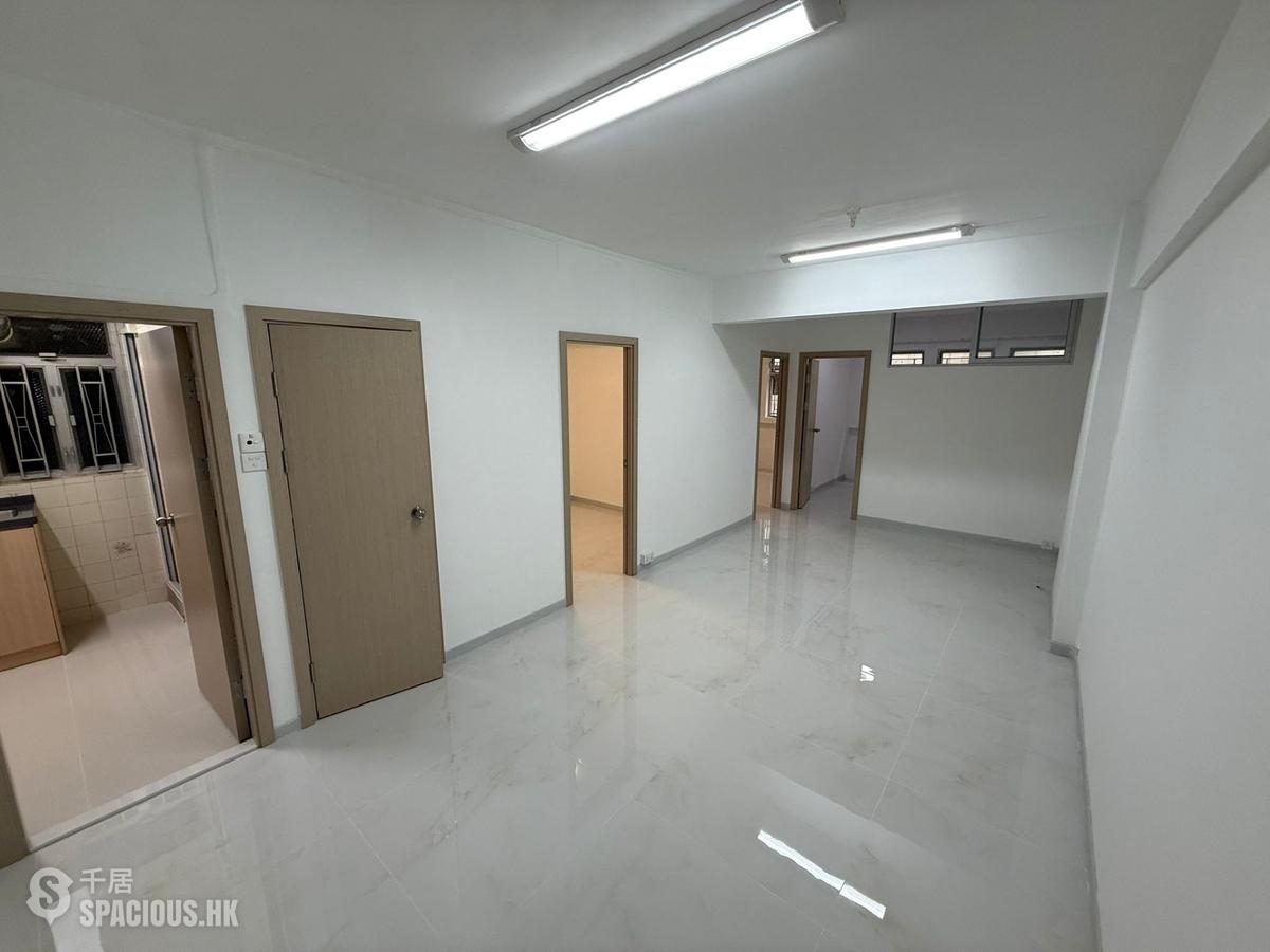 Jordan - Man Fai Building 01