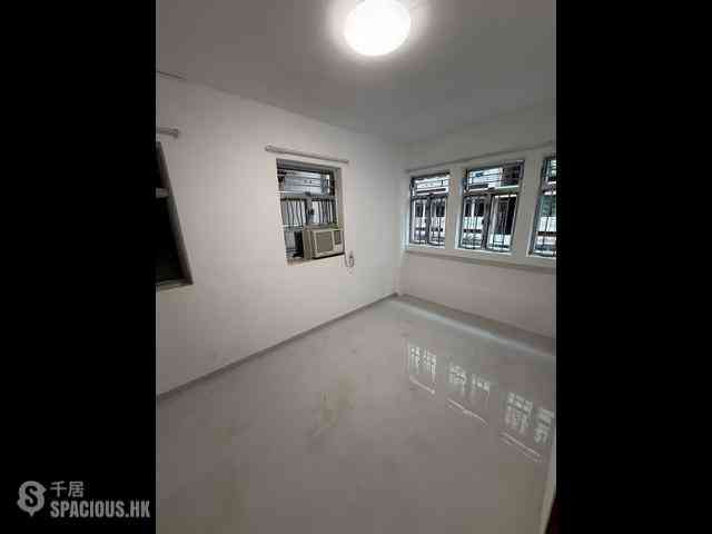 Jordan - Man Fai Building 03