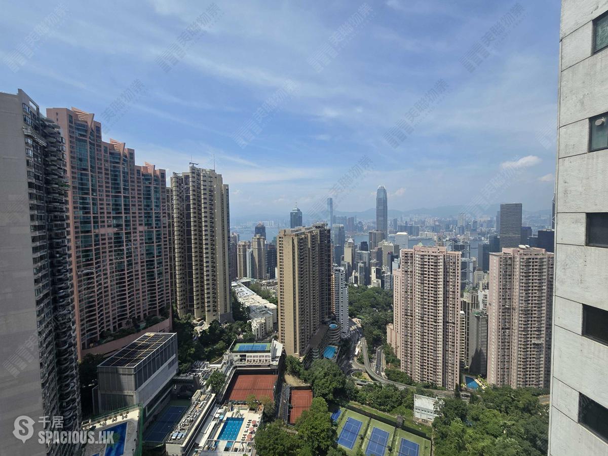 Mid Levels Central - May Tower Block 1 01