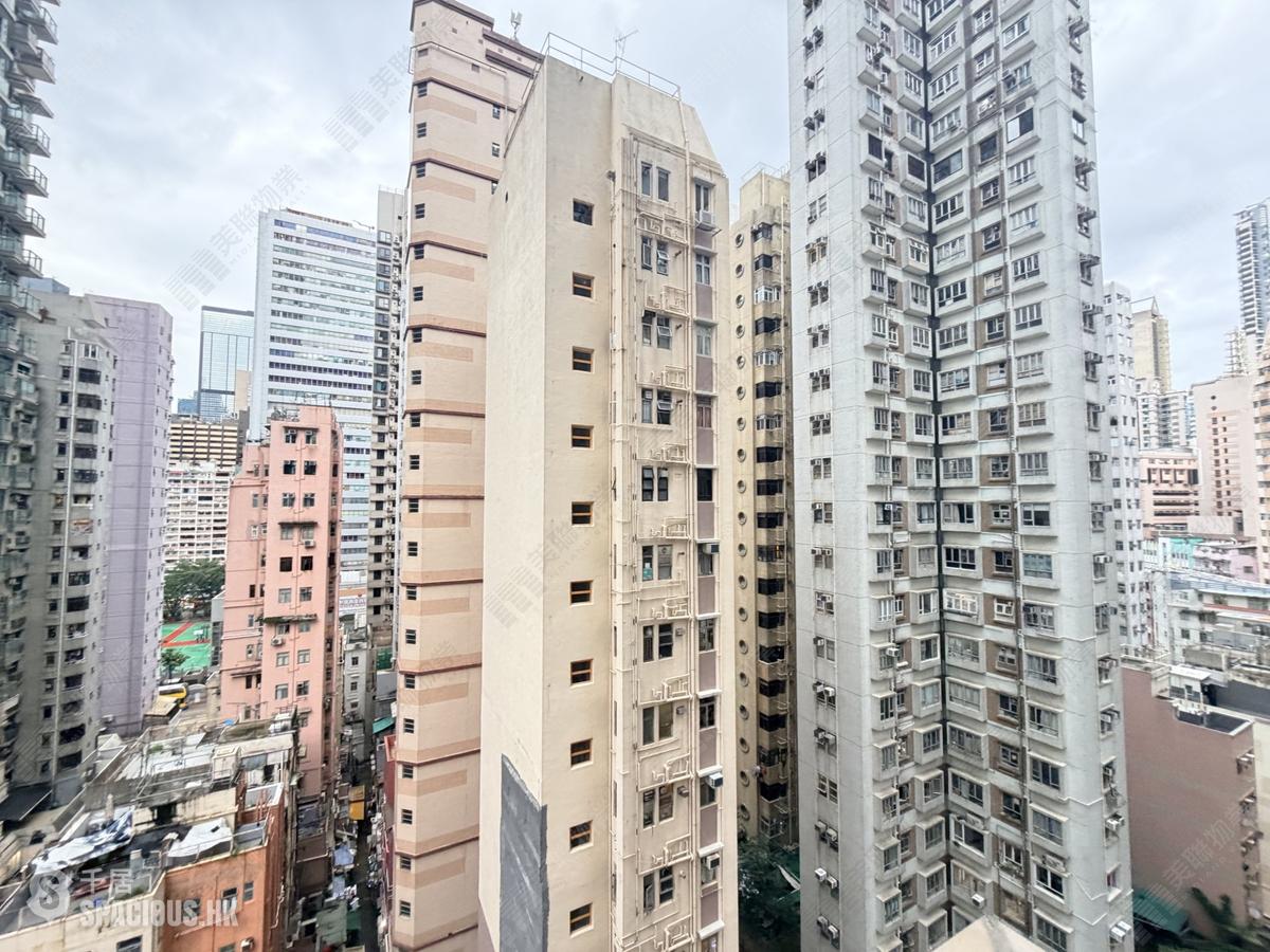 Wan Chai - The Avenue Phase 1 Block 5 01