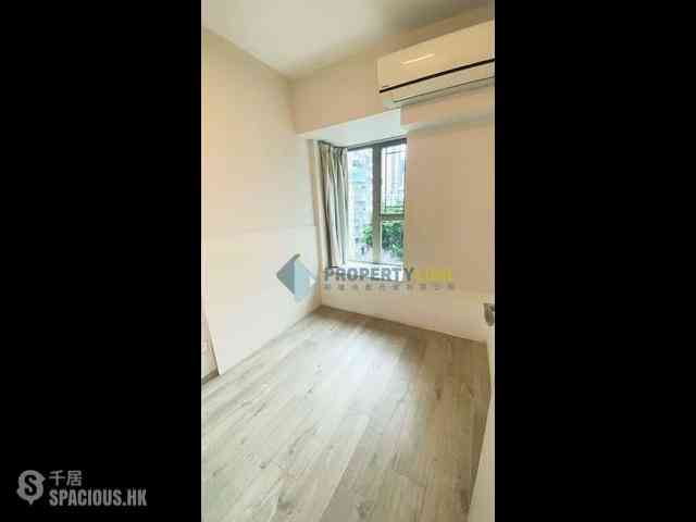 Sai Ying Pun - Centre Place 04