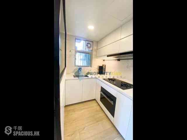 Sai Ying Pun - Centre Place 12