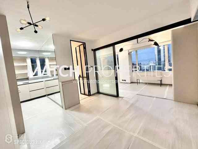 Mid Levels Central - Ying Fai Court 04