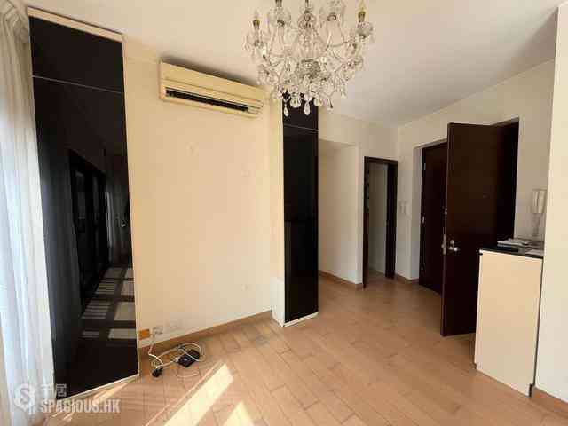 Sai Ying Pun - The Babington 02