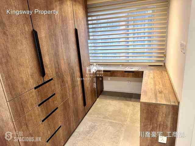 Mid Levels Central - Midland Court 03