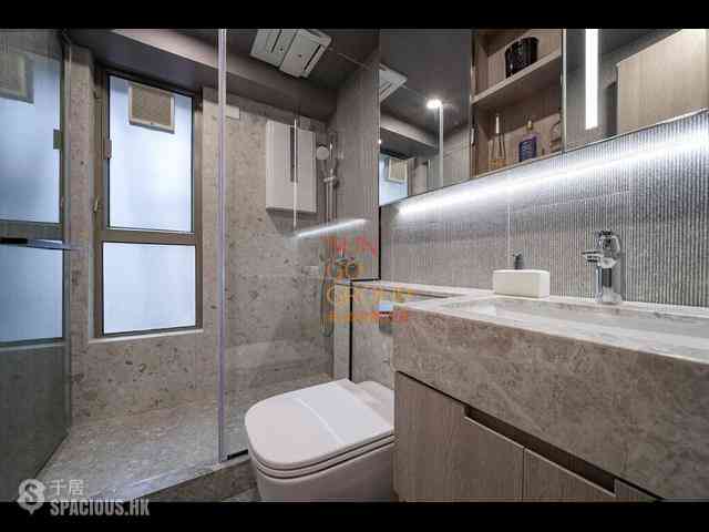 Mid Levels Central - Peach Blossom 07