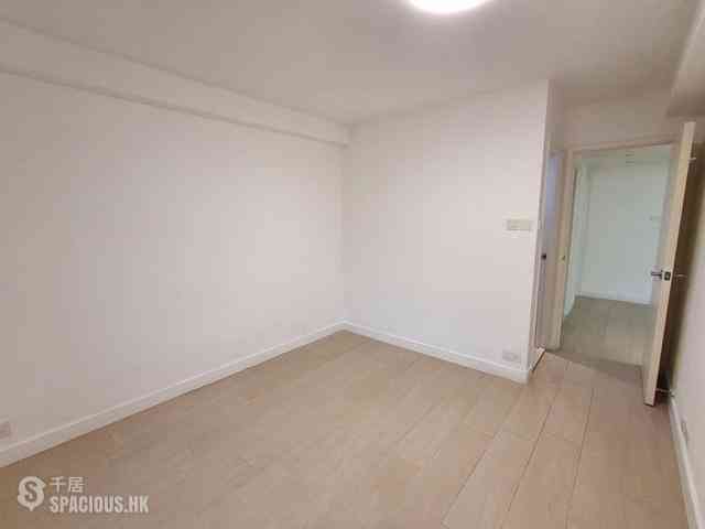 Braemar Hill - Oxford Court Block 1 06